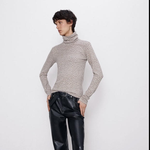 NWT Zara Soft Touch Leopard Print Turtleneck Shirt - Picture 3 of 9